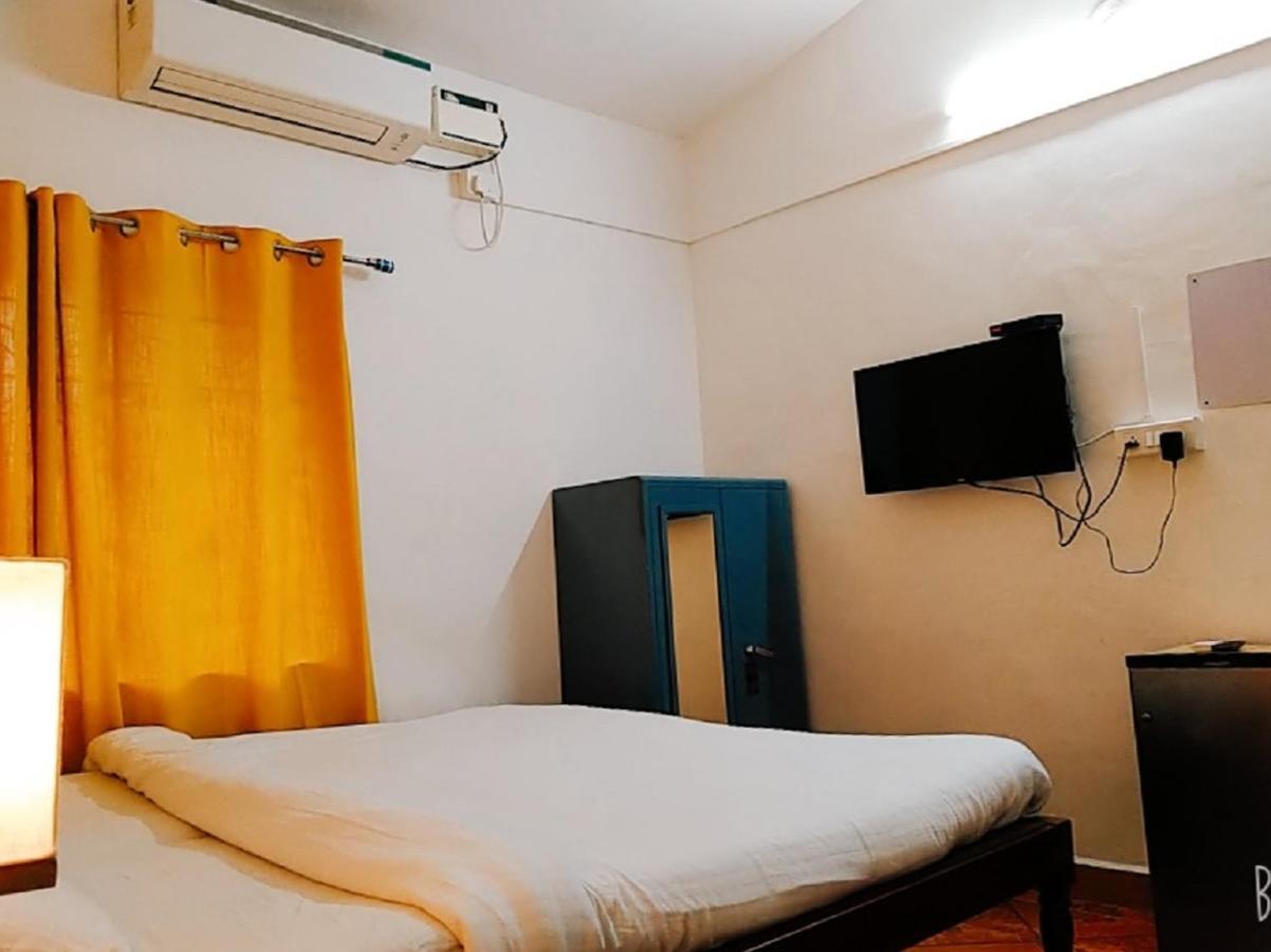 Baga Beach Paradise Hotel Buitenkant foto